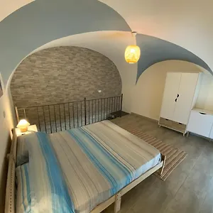 https://nuovissimo-appartamento-indipendente-al-centro.sicilyhotelsitaly.net