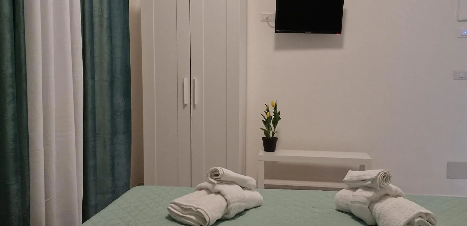 La Stazione 92 Bed & Breakfast Catania Italy